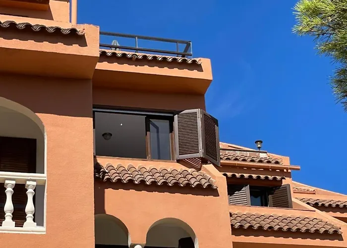 Frontview Sea Vista Apartment